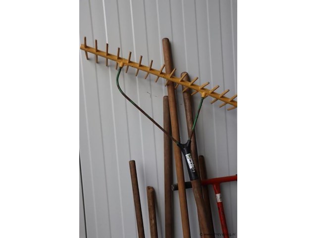 Partij tuingereedschap o.a. hark, schep, grondboor & sneeuwschuif - afbeelding 5 van  5
