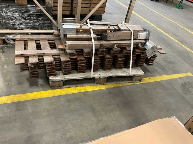 Partij tuinhek - afbeelding 1 van  4