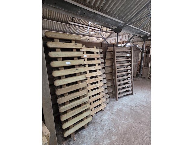 Partij tuinhekken - afbeelding 1 van  8