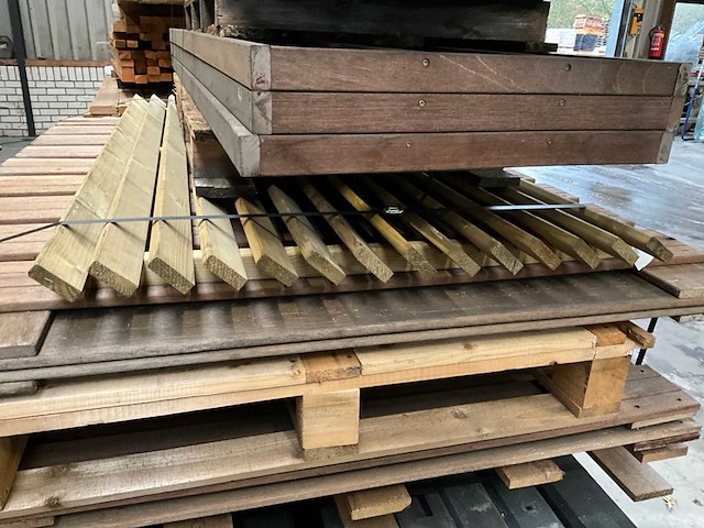 Partij tuinhout - afbeelding 6 van  9