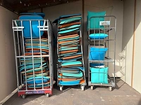 Partij tuinkussens en tuinkast - afbeelding 2 van  4