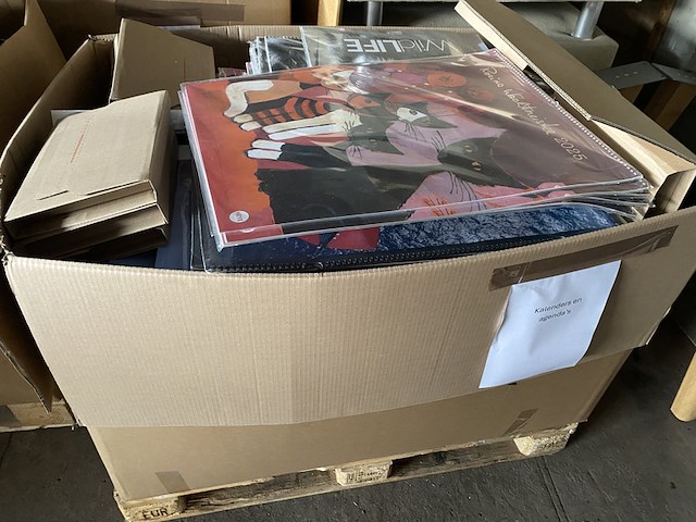 Partij tuinmanden, boeken en agenda's - afbeelding 8 van  8