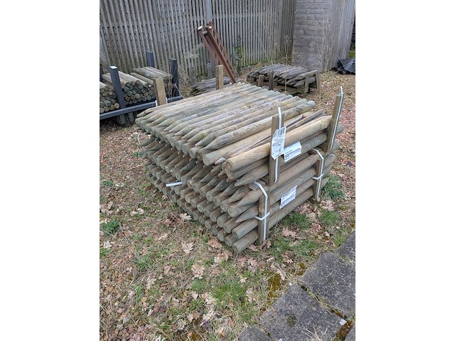 Partij tuinpalen - afbeelding 4 van  11