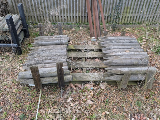 Partij tuinpalen - afbeelding 9 van  11