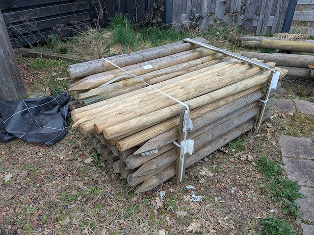 Partij tuinpalen - afbeelding 11 van  11