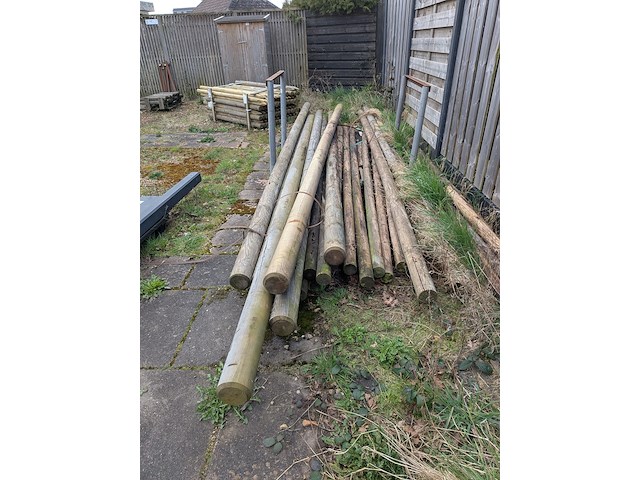 Partij tuinpalen - afbeelding 2 van  4