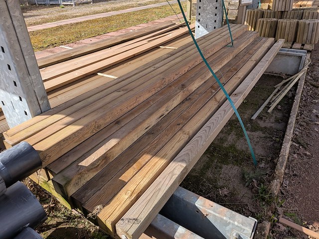 Partij tuinpalen - afbeelding 5 van  6