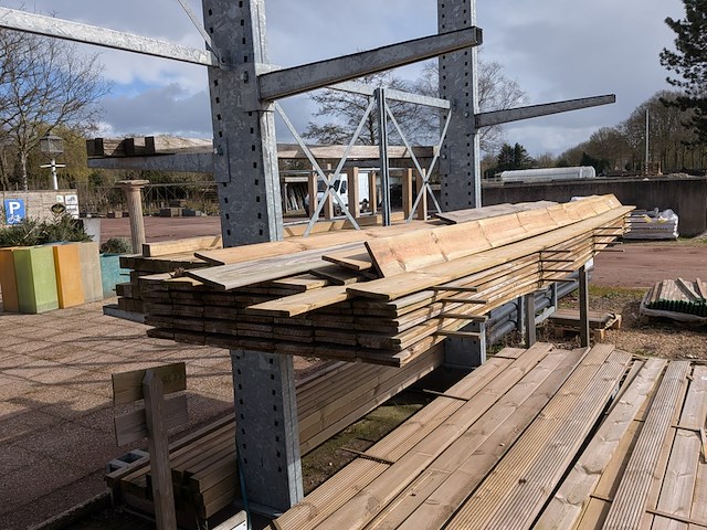 Partij tuinplanken grenen - afbeelding 2 van  6