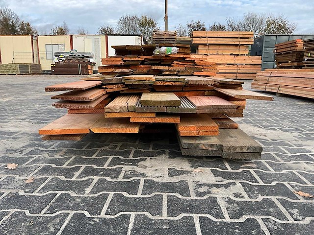 Partij tuinplanken - afbeelding 6 van  8