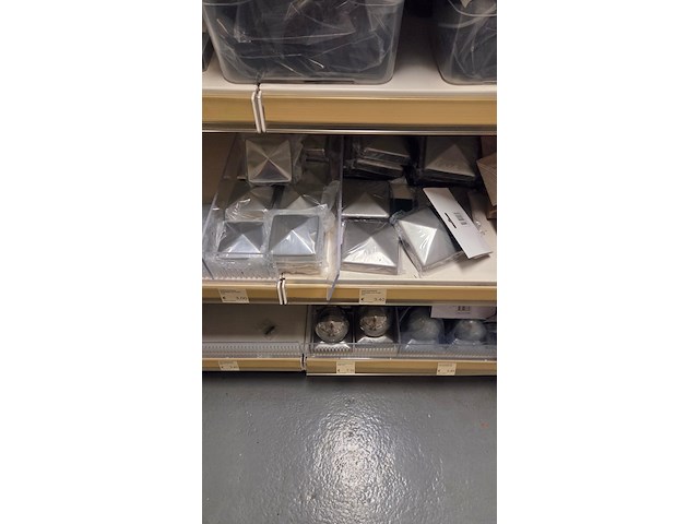 Partij tuinproducten - afbeelding 4 van  13