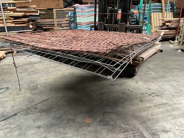 Partij tuinschermen, diverse types - 180x180 cm - afbeelding 1 van  5