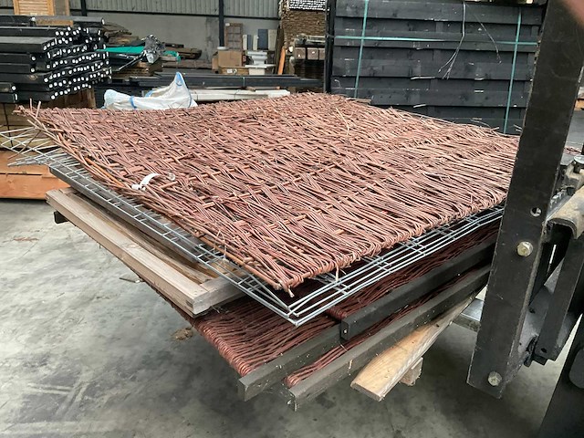 Partij tuinschermen, diverse types - 180x180 cm - afbeelding 3 van  5