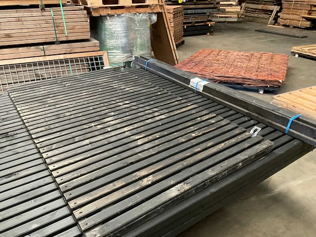 Partij tuinschermen met poort en kozijn - 180x180 cm - afbeelding 5 van  13