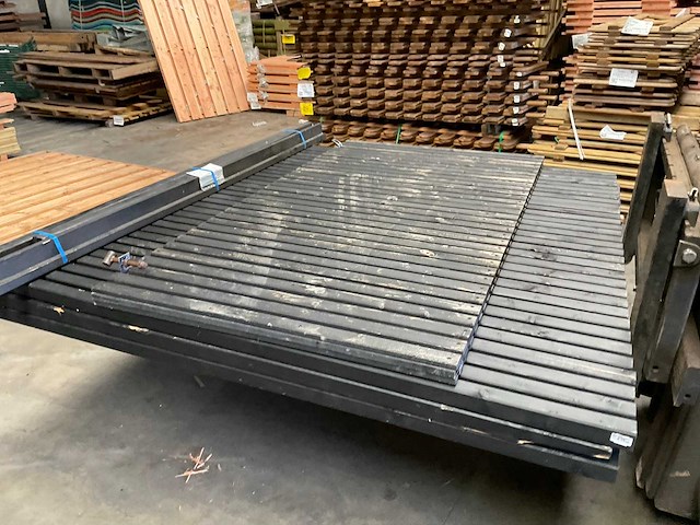 Partij tuinschermen met poort en kozijn - 180x180 cm - afbeelding 7 van  13