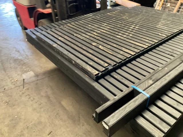 Partij tuinschermen met poort en kozijn - 180x180 cm - afbeelding 13 van  13