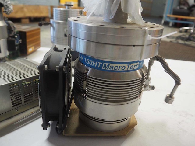 Partij turbo (moleculair) pompen met controller - afbeelding 3 van  13