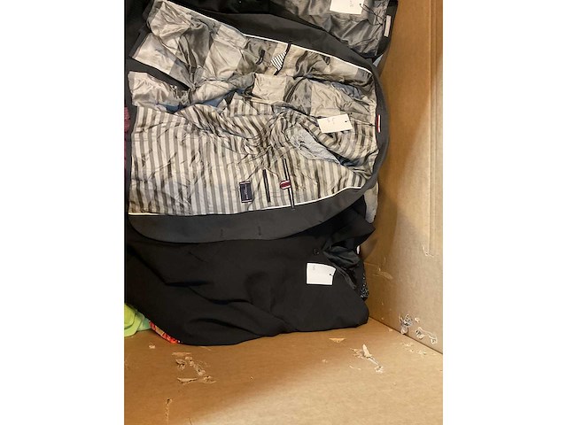 Partij tweedehandse kleren (65x) - afbeelding 3 van  3