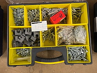 Partij uitvulplaten, klemmen, schroeven en connectoren in 3 organizers - afbeelding 3 van  6