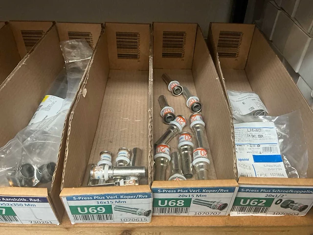 Partij uponor koppelingen - afbeelding 4 van  4