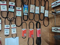 Partij v-snaren, kabel en slagenklemmen - afbeelding 4 van  7
