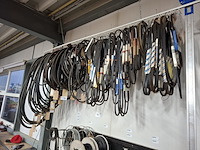 Partij v-snaren - afbeelding 1 van  12