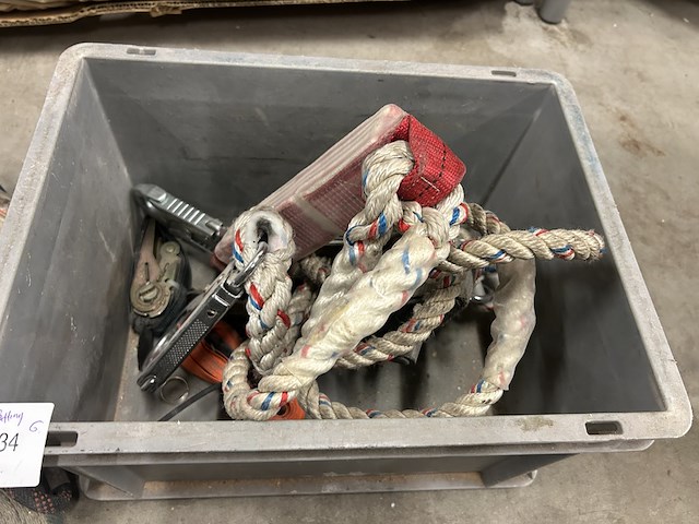 Partij valbeveiliging en takelketting - afbeelding 2 van  7