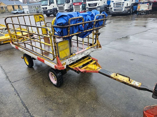 Partij van 5 gustav stiehl kfw airport baggage carts / luchthaven bagagewagens – 1.500 kg - afbeelding 5 van  8