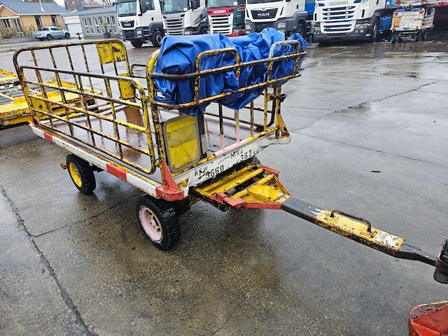 Partij van 5 gustav stiehl kfw airport baggage carts / luchthaven bagagewagens – 1.500 kg - afbeelding 5 van  8
