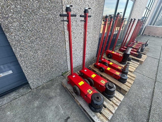 Partij van lucht-hydraulische garagekrikken (14x) - afbeelding 11 van  17
