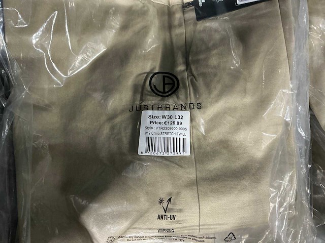 Partij vanguard chino’s (13x) - afbeelding 3 van  5