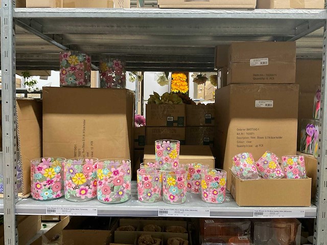 Partij vazen en waxinelichthouders - afbeelding 14 van  40