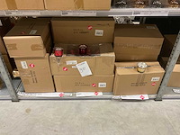 Partij vazen en waxinelichthouders - afbeelding 16 van  40