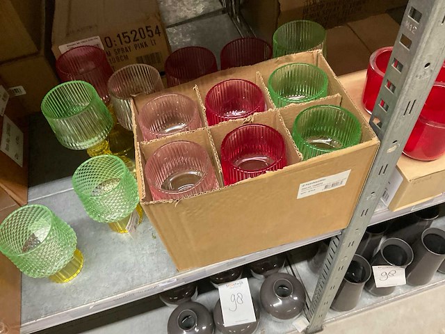 Partij vazen en waxinelichthouders - afbeelding 33 van  40