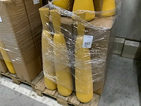 Partij vazen op 2 pallets - afbeelding 2 van  7