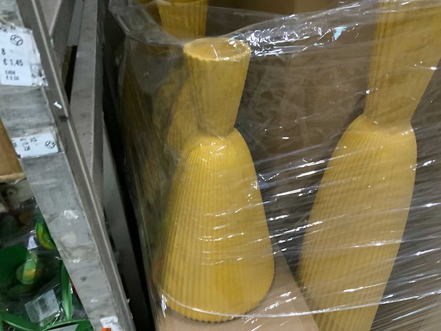 Partij vazen op 2 pallets - afbeelding 5 van  7