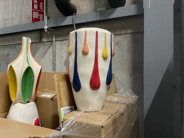 Partij vazen - afbeelding 5 van  14