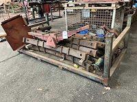 Partij veerpakketten in juk - afbeelding 1 van  5