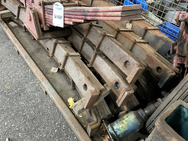 Partij veerpakketten in juk - afbeelding 3 van  5