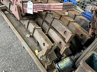 Partij veerpakketten in juk - afbeelding 3 van  5