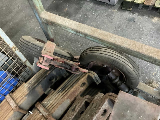 Partij veerpakketten in juk - afbeelding 5 van  5