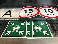 Partij veiligheids- en verkeersborden - afbeelding 6 van  8