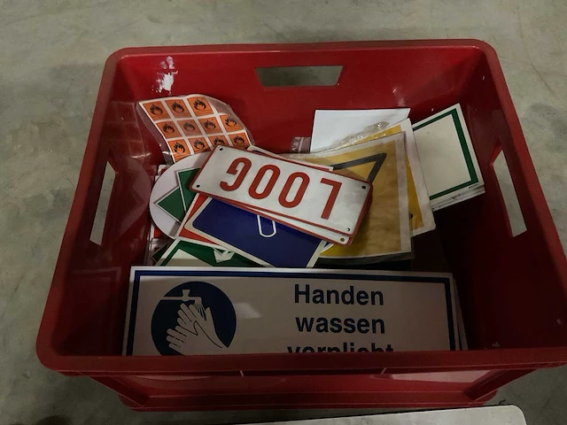 Partij veiligheids- en waarschuwingsborden - afbeelding 2 van  4