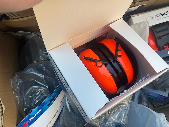 Partij veiligheids artikelen - afbeelding 2 van  35