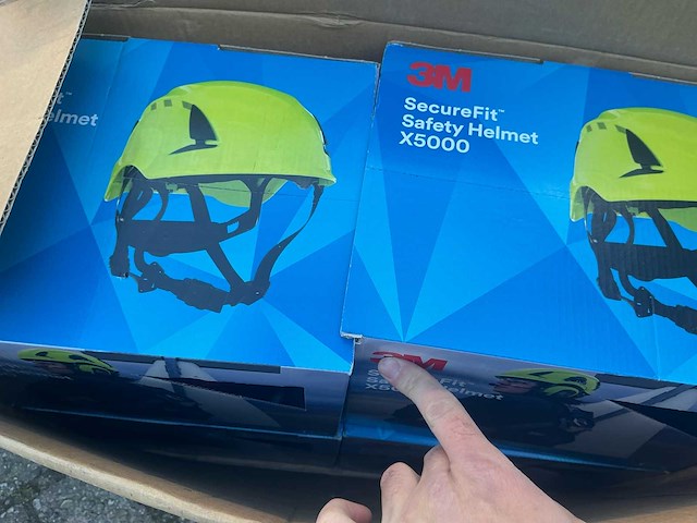 Partij veiligheids artikelen - afbeelding 10 van  35