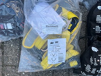 Partij veiligheids artikelen - afbeelding 17 van  35