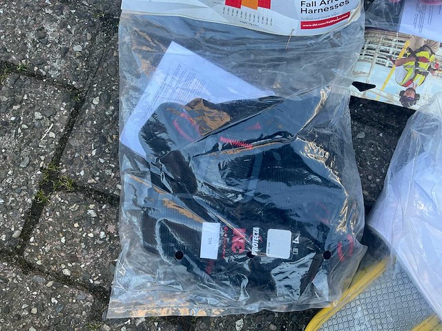 Partij veiligheids artikelen - afbeelding 18 van  35