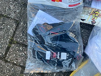 Partij veiligheids artikelen - afbeelding 18 van  35