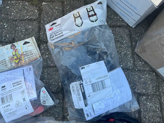 Partij veiligheids artikelen - afbeelding 20 van  35