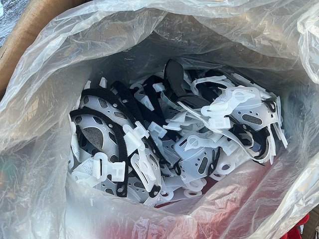 Partij veiligheids artikelen - afbeelding 26 van  35