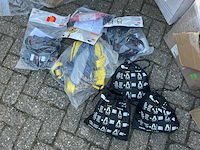 Partij veiligheids artikelen - afbeelding 21 van  35